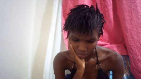 Snapshot of sweet_liz6510 chatting on June 14, 2:24 am Liz online show from June 14, 2:24 am