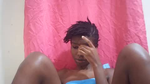 Snapshot of sweet_liz6510 chatting on June 23, 5:55 pm Liz online show from June 23, 5:55 pm