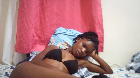 Snapshot of sweet_liz6510 chatting on July 9, 10:36 pm Liz online show from July 9, 10:36 pm