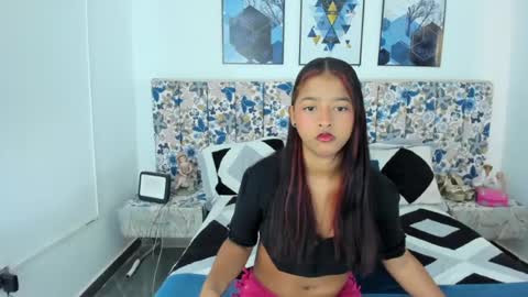 Loraine online show from August 7, 2:30 pm