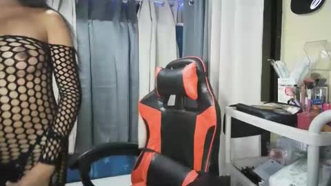 Snapshot of sweet_maleia69 chatting on April 27, 6:00 am Maleia online show from April 27, 6:00 am