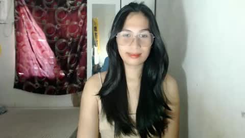 Snapshot of sweet_mariexxo chatting on April 5, 2:09 am Marie online show from April 5, 2:09 am