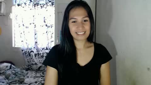 Snapshot of sweet_mariexxo chatting on May 5, 2:08 am Marie online show from May 5, 2:08 am