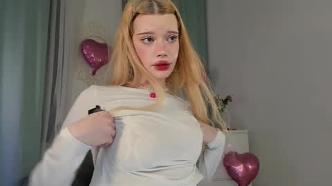 Melissa. Join me on Fansly link in social medias online show from February 13, 9:00 pm