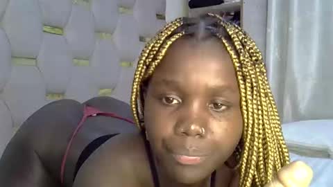 sweet_melodiyy online show from April 2, 7:55 pm