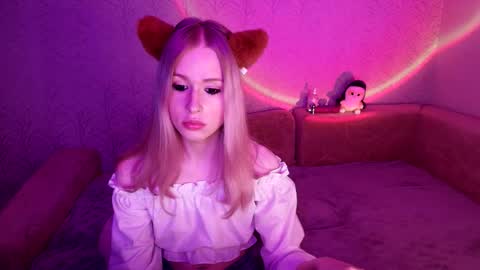 Snapshot of sweet_mol1y chatting on October 30, 3:19 am sweet_mol1y online show from October 30, 3:19 am