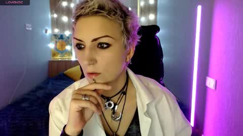 sweet_n_strong online show from November 24, 7:19 am