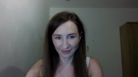Snapshot of sweet_poeme chatting on July 5, 12:23 pm sweet_poeme online show from July 5, 12:23 pm