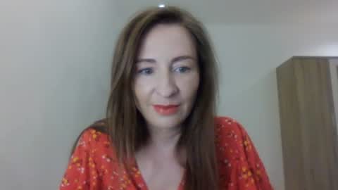 Snapshot of sweet_poeme chatting on July 16, 1:39 pm sweet_poeme online show from July 16, 1:39 pm