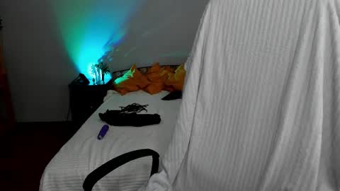 Snapshot of sweet_possum chatting on September 19, 7:32 am Tasya online show from September 19, 7:32 am