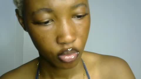 Snapshot of sweet_pussy04 chatting on June 17, 4:26 am sweet girl online show from June 17, 4:26 am