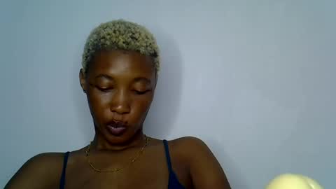 sweet girl online show from June 29, 10:15 am