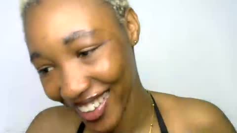 sweet girl online show from July 20, 8:39 am