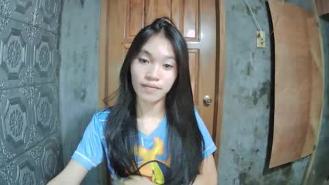 Snapshot of sweet_reyan2003 chatting on April 29, 12:27 am REYAN online show from April 29, 12:27 am