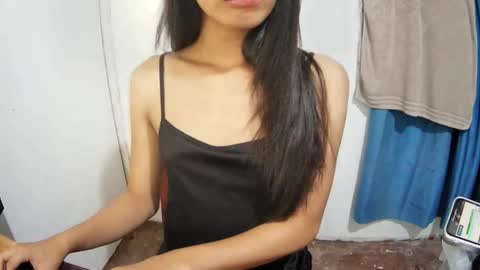 Snapshot of sweet_rhoda chatting on May 22, 8:14 pm sweet_rhoda online show from May 22, 8:14 pm