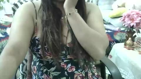 Snapshot of sweet_shivani chatting on May 16, 10:36 am sweet_shivani online show from May 16, 10:36 am