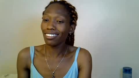 Snapshot of sweet_sinful chatting on July 23, 10:19 pm sweet_sinful online show from July 23, 10:19 pm