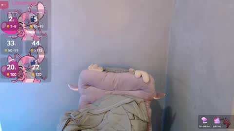 Snapshot of sweet_sirenxx chatting on December 14, 9:18 am Leah online show from December 14, 9:18 am