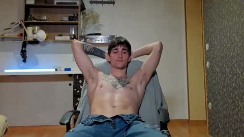 Snapshot of sweet_smith8 chatting on February 8, 4:32 pm sweet_smith8 online show from February 8, 4:32 pm
