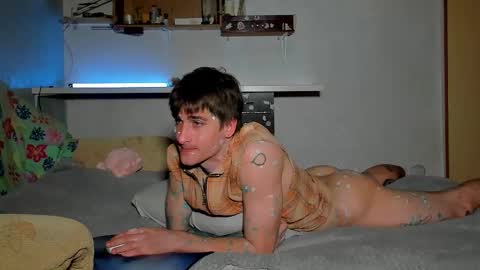 Snapshot of sweet_smith8 chatting on March 5, 4:36 pm sweet_smith8 online show from March 5, 4:36 pm