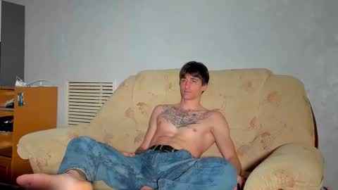 Snapshot of sweet_smith8 chatting on March 17, 8:23 pm sweet_smith8 online show from March 17, 8:23 pm