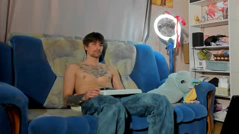 Snapshot of sweet_smith8 chatting on April 4, 6:05 pm sweet_smith8 online show from April 4, 6:05 pm