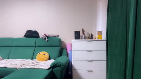 Snapshot of sweet_strawberr chatting on October 21, 8:26 am sweet_strawberr online show from October 21, 8:26 am