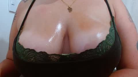 Snapshot of sweet_tammyy chatting on December 22, 12:07 am tammy IG stammy 36 online show from December 22, 12:07 am