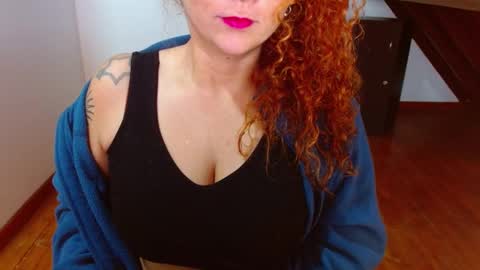 Snapshot of sweet_tammyy chatting on February 6, 12:05 pm tammy IG stammy 36 online show from February 6, 12:05 pm