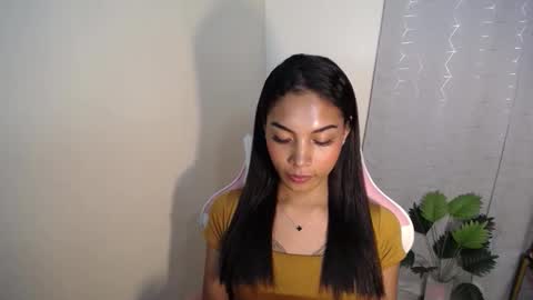 Trisha online show from December 14, 10:25 pm