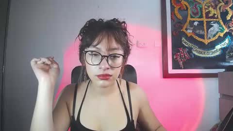 sweet_venus4 online show from October 22, 3:45 pm