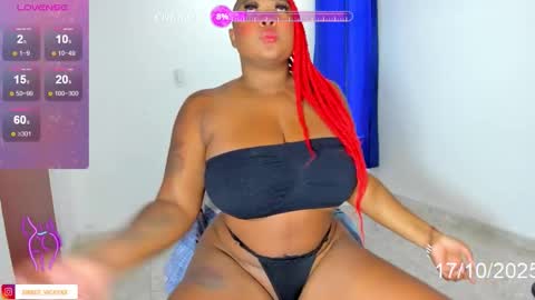 VICKY BROWN online show from October 17, 3:58 pm