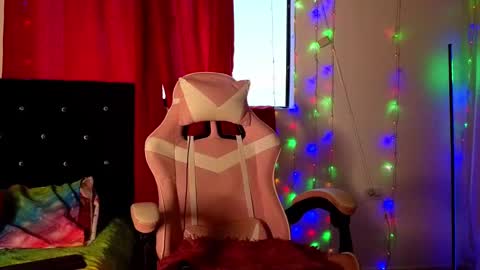 Snapshot of sweet_xuee18 chatting on January 17, 11:17 am Sweet online show from January 17, 11:17 am