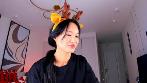 Yasu online show from December 30, 8:10 am