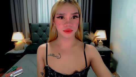 bea takashi  online show from May 13, 8:55 am