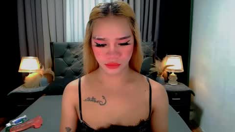bea takashi  online show from May 21, 9:38 am