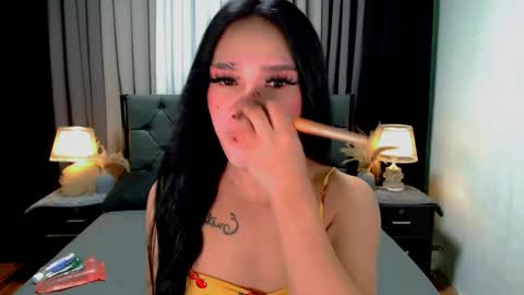 bea takashi  online show from May 22, 9:04 am