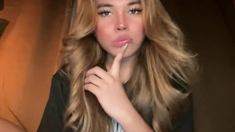 alexa your one and only queen online show from April 1, 11:44 am