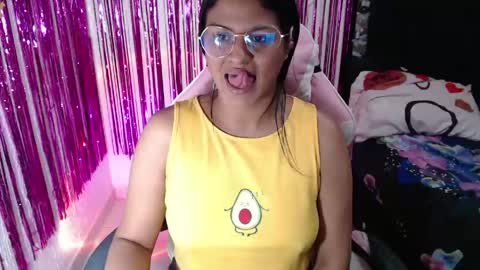 Alma online show from April 16, 8:20 pm