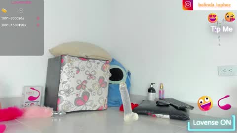 Snapshot of sweetand_hot chatting on March 1, 7:48 pm sweetand_hot online show from March 1, 7:48 pm