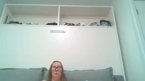 sweetandnaughty123 online show from April 9, 6:19 am