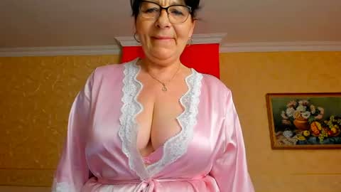 Snapshot of sweetangell69_ chatting on June 14, 3:52 am Viorica online show from June 14, 3:52 am