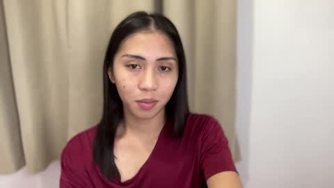 Snapshot of sweetasiancolleen chatting on May 4, 5:20 pm colleen online show from May 4, 5:20 pm