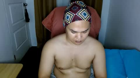 Snapshot of sweetasiangay chatting on February 6, 9:23 am sweetasiangay online show from February 6, 9:23 am