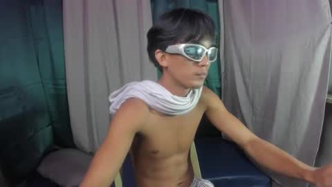 Robert online show from February 18, 6:26 pm