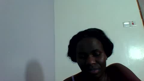 Snapshot of sweetass_02 chatting on June 6, 12:32 pm bianca online show from June 6, 12:32 pm