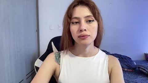 Snapshot of sweetaura0_0 chatting on February 8, 5:27 pm SweetAura0 0 online show from February 8, 5:27 pm