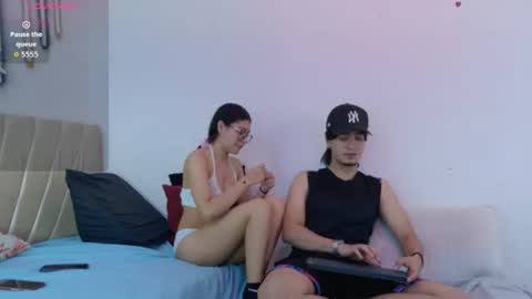 sweetauracouple online show from June 24, 12:26 pm