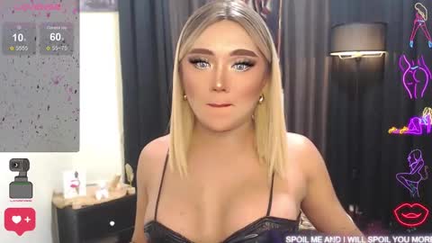 Snapshot of sweetbella118 chatting on January 17, 9:28 am bella online show from January 17, 9:28 am