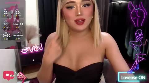 Snapshot of sweetbella118 chatting on March 7, 10:10 pm bella online show from March 7, 10:10 pm